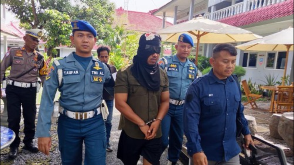 Lanal Bali Menangkap Pelaku Penjualan Senjata Ilegal di Wilayah Denpasar